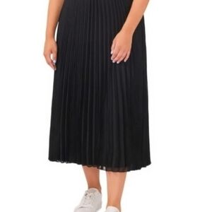 Vince Camuto Black Midi Pleated Skirt